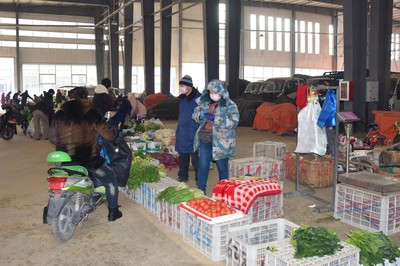 市、區(qū)商務局領(lǐng)導蒞臨城陽批發(fā)市場調(diào)研食用農(nóng)產(chǎn)品供應保障工作